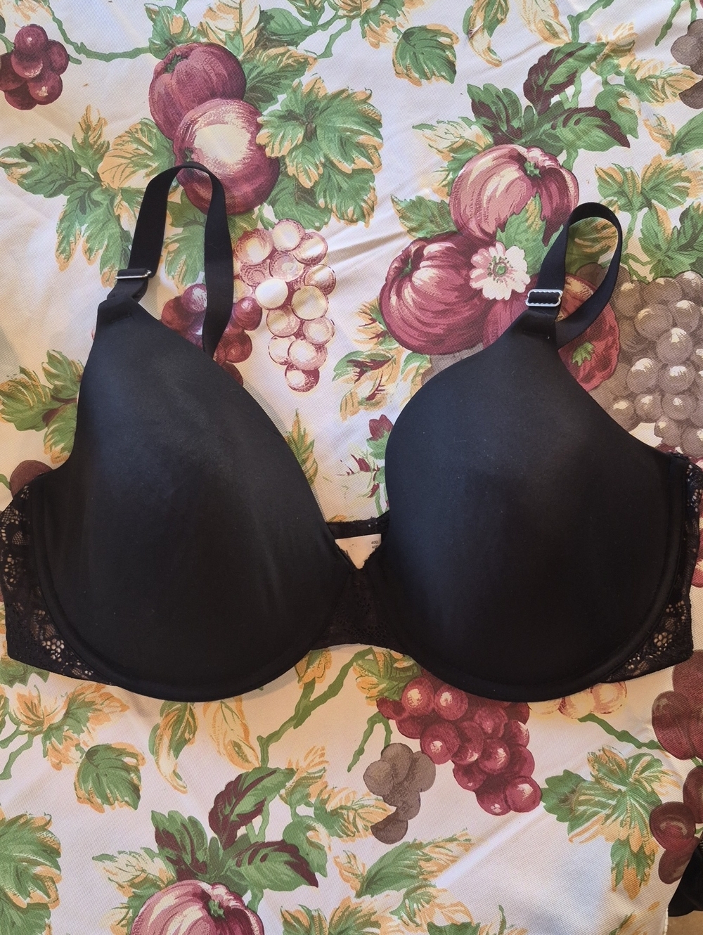 Maidenform Black Lace-Trim T-Shirt Bra 40D